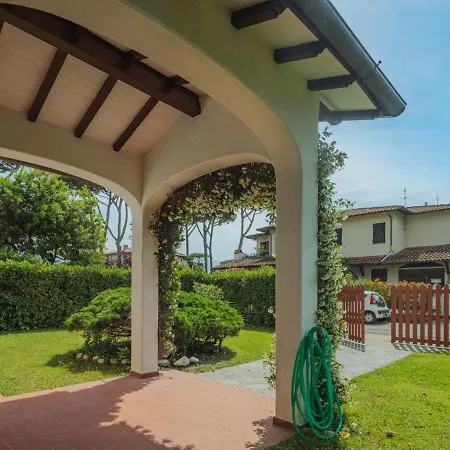 Ferienhaus Bona By Interhome Forte dei Marmi