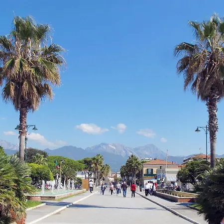 Ferienhaus Bona By Interhome Forte dei Marmi